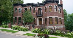 residence-rice-st-brownstones-4.jpg